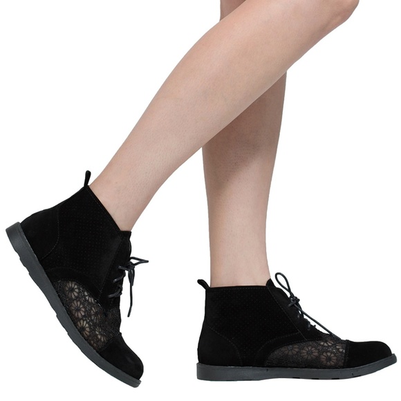 Women Closed Toe Ankle Shoe Embroidered Flower N41 - Picture 5 of 6